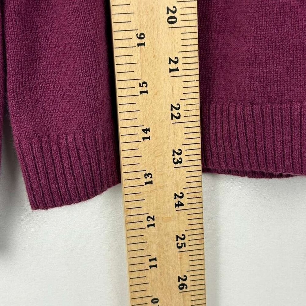 LL Bean Women’s XS 100% Cashmere Light Plum Crew Neck Sweater Long Sleeves - Picture 6 of 13